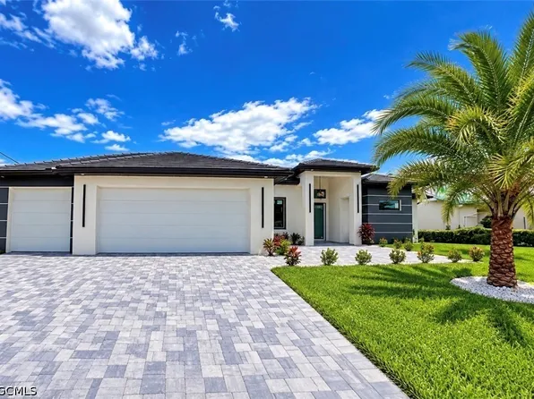 32 SW 13th Ter, Cape Coral, FL 33991