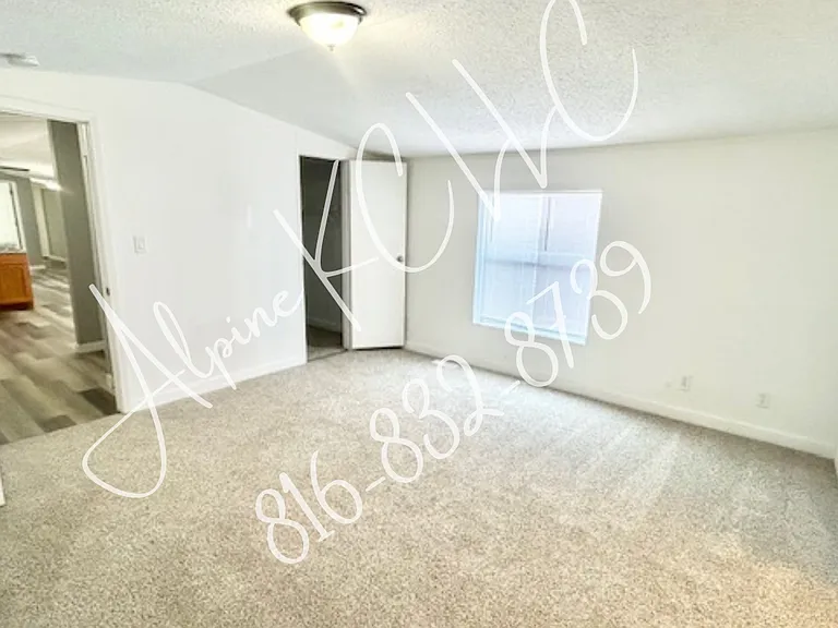 162 Countryside Ln — Photo 3