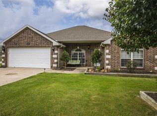 841 Harvest St, Centerton, AR 72719