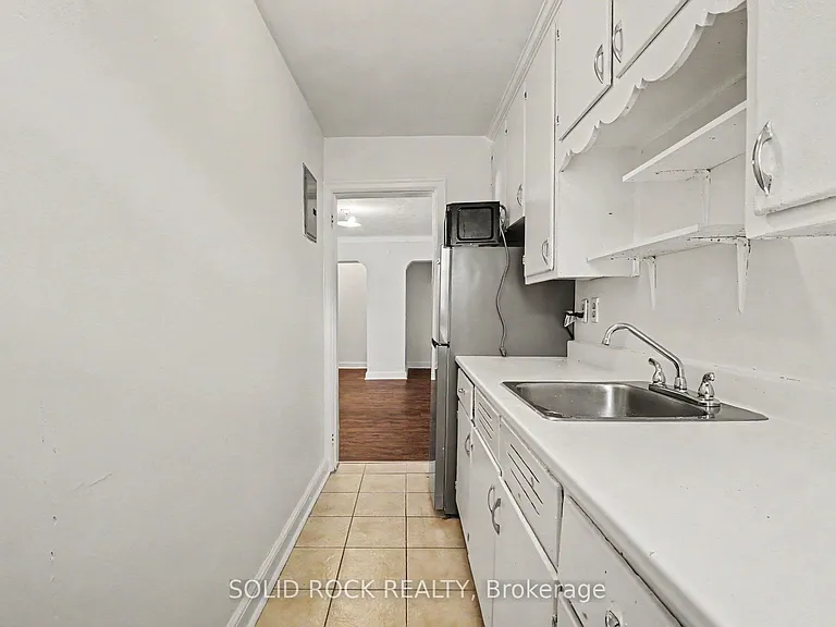 726 Edison Ave #2 — Photo 6
