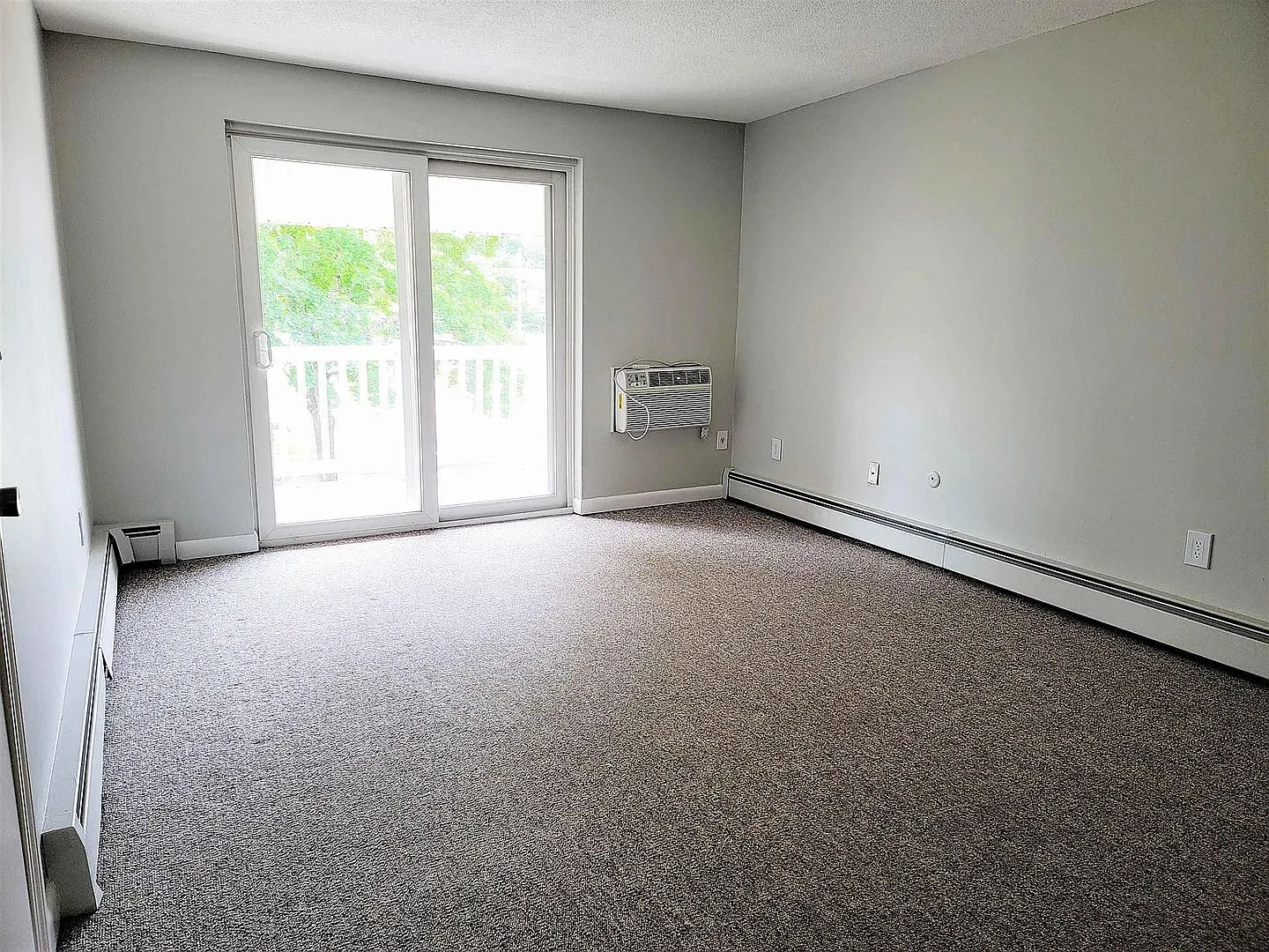 205 Main St. — Photo 4