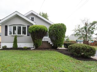 638 Drake Ave, Middlesex, NJ 08846