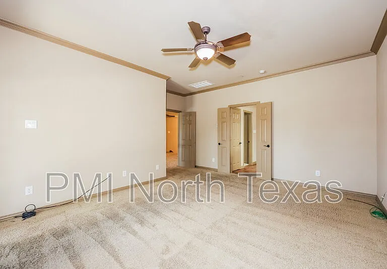 5379 Balmoral Dr — Photo 13