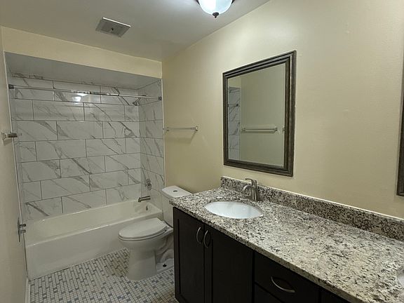 5th image of 610-205 N Lincoln Ave #G03
