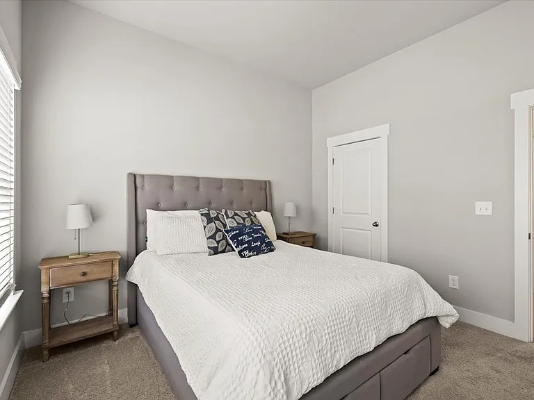 2093 Firelight Way — Photo 24