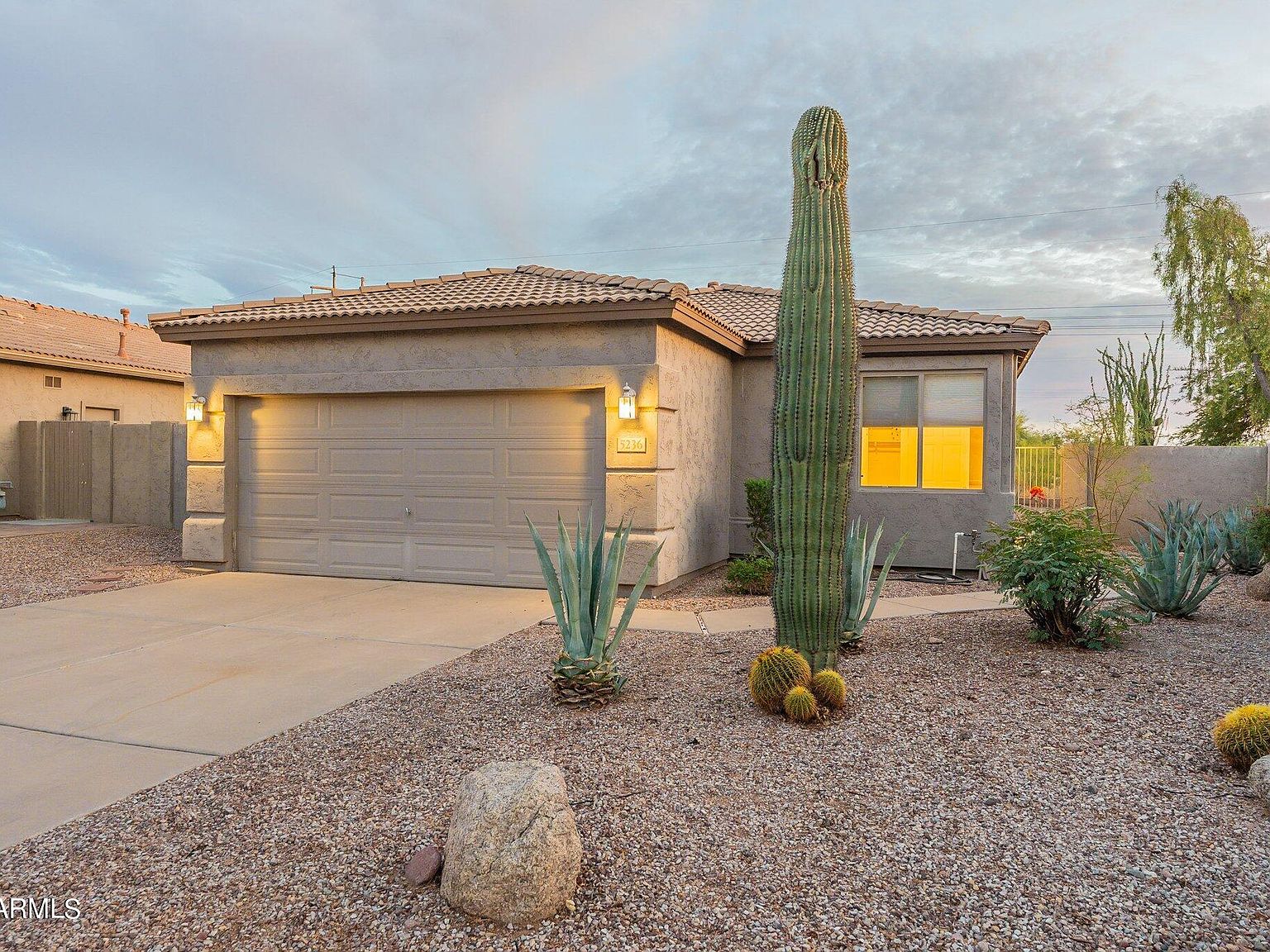 5236 S Casa Prieto Dr