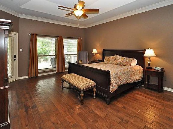 5th image of 1737 Fox Tree Ln