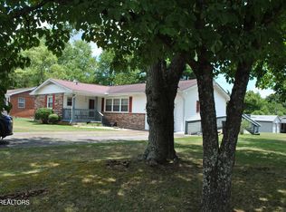 2024 Radiance Dr, Knoxville, TN 37912