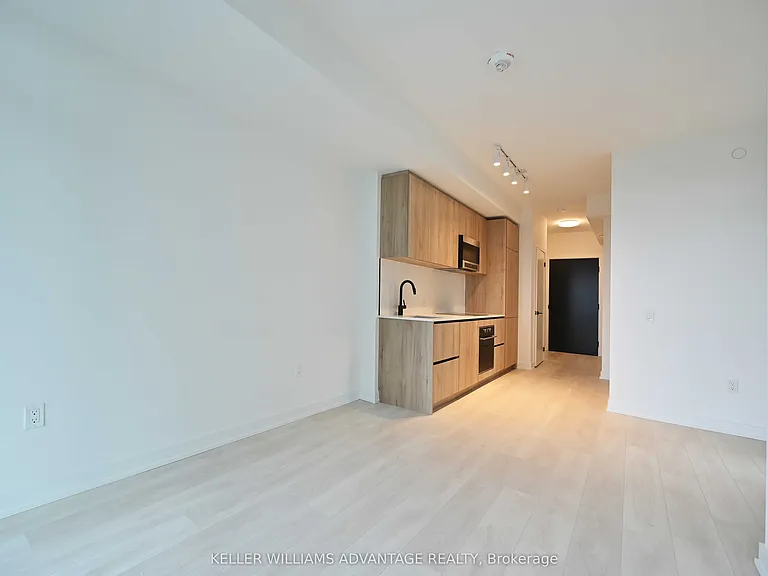 117 Broadway Ave #3004 — Photo 2