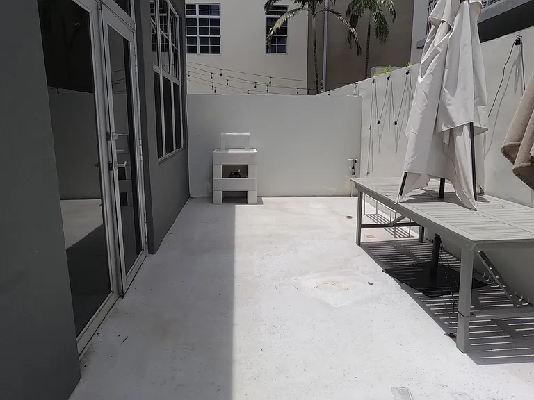 425 N Andrews Ave #206 — Photo 26