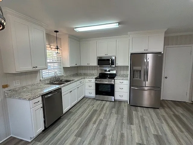 3 bed, 2182 sqft, $2,000 — Photo 4