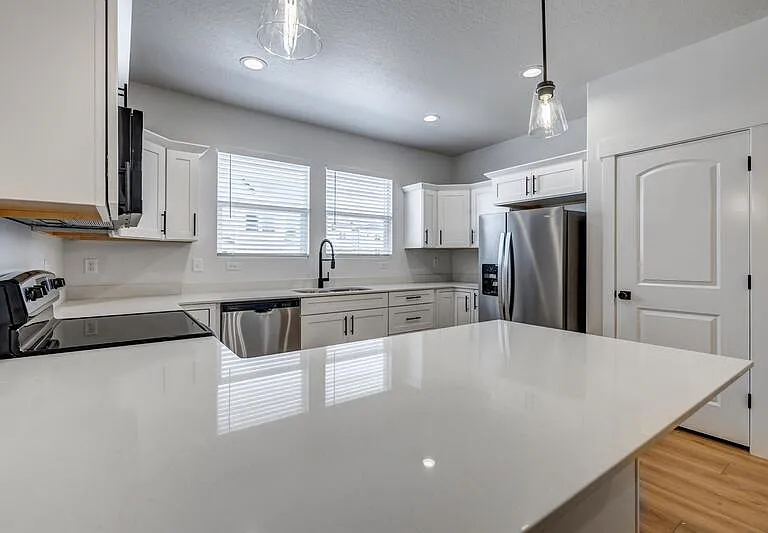 1456 N 3920 W — Photo 8