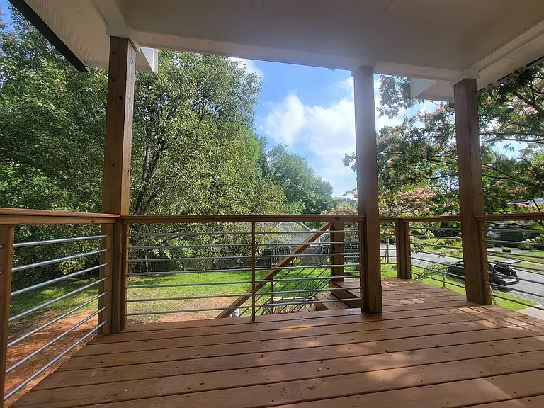 624 Grace Ave — Photo 13