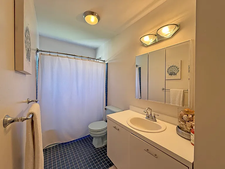 19 Cold Spring Ct — Photo 21