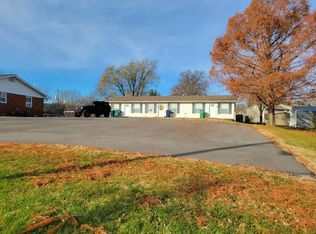 701 Horine Rd, Festus, MO 63028