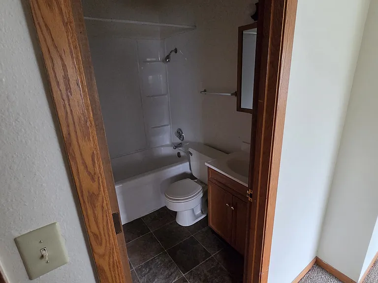 402 5th Ave E #312 — Photo 5