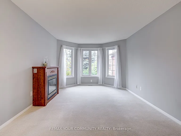 47 McVeigh Dr — Photo 3
