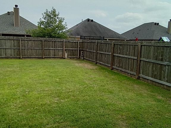 3rd image of 3921 White Lake Dr