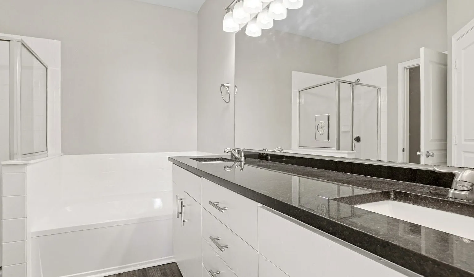 Broadstone Paragon — Photo 4