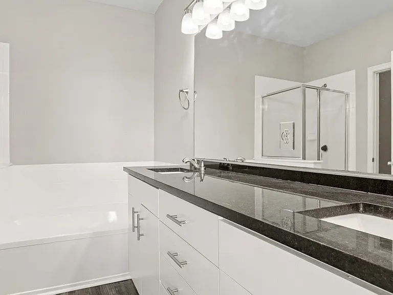 Broadstone Paragon — Photo 4