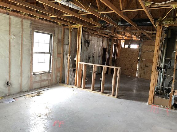 5th image of 2533 Bloxom St