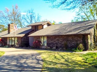 3001 Oak Ridge Rd, Enid, OK 73703