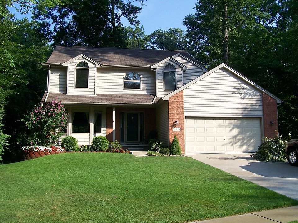 1st image of 929 Wiltshire Ct