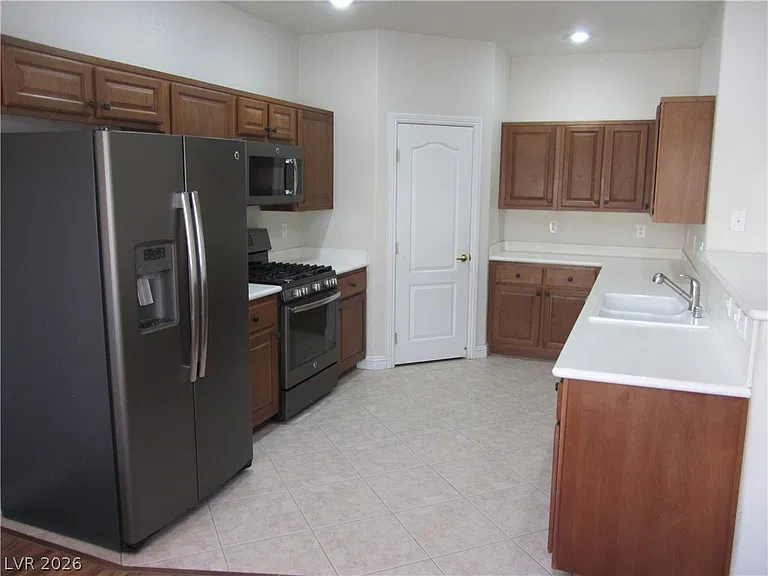1726 Little Crow Ave — Photo 13