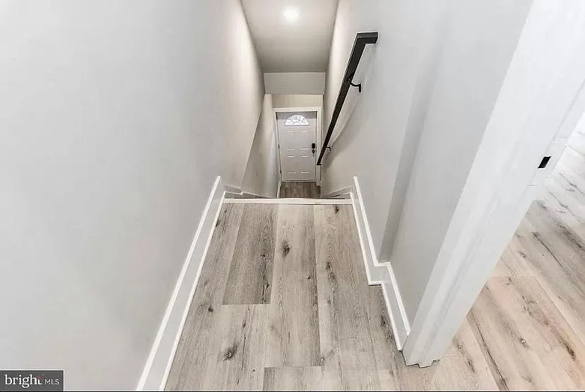 3 bed, 2164 sqft, $1,900 — Photo 4