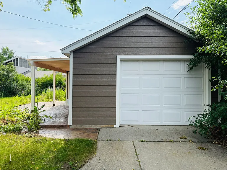 1718 Virginia Ln — Photo 32
