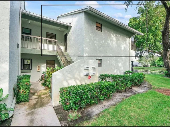 4063 CARAMBOLA Circle N #2977, Coconut Creek, FL 33066