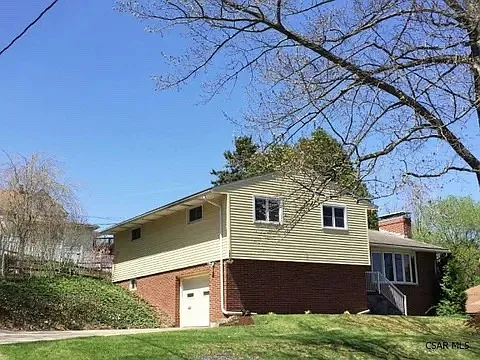 108 Dell St Photo 1