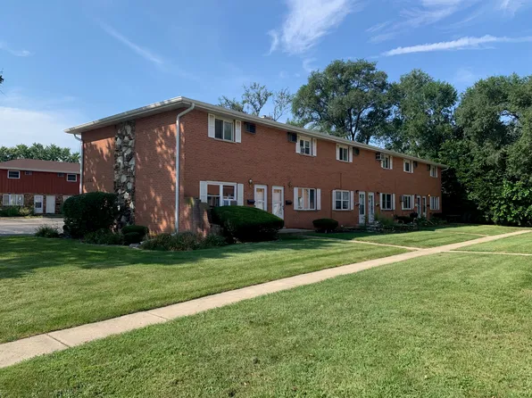 1227 Town Crest Dr #C, New Lenox, IL 60451