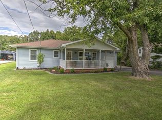 4236 E Cantrell St, Decatur, IL 62521