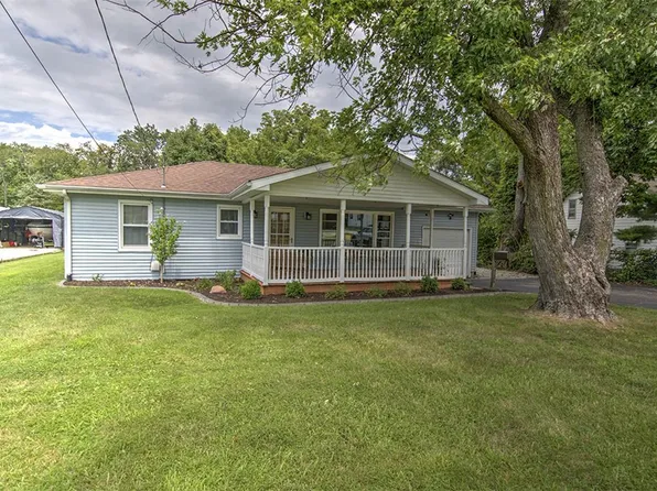 4236 E Cantrell St, Decatur, IL 62521