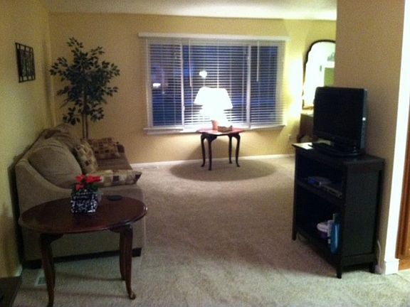 4th image of 7940 Driftwood Dr