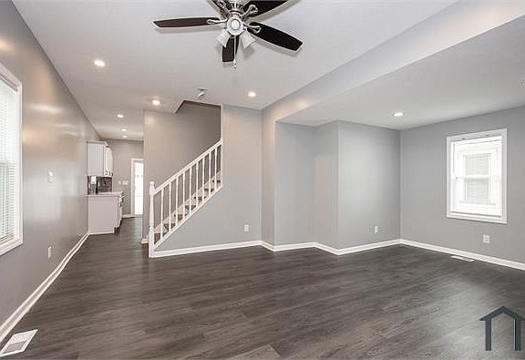 4th image of 8608 Willard Ave #2