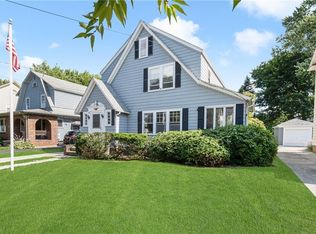 32 Shirley Blvd, Cranston, RI 02910