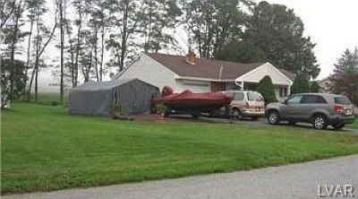 2nd image of 5558 Shawnee Dr