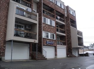 12 Cox Ct APT 4, Beverly, MA 01915