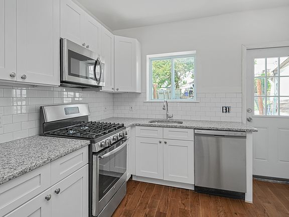 2nd image of 125 Ripka St