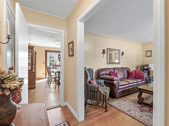 5th image of 616 Heathwood Dr