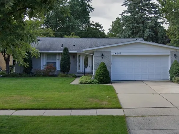34647 Bristol St, Livonia, MI 48154