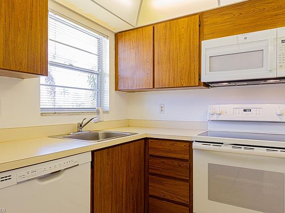 4th image of 499 Forest Lakes Blvd #2-108