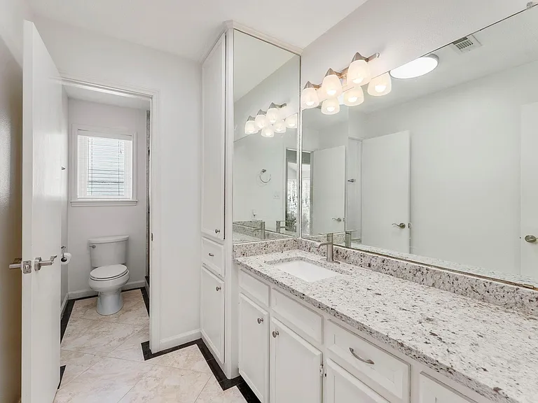 3920 Brookhaven Dr — Photo 17