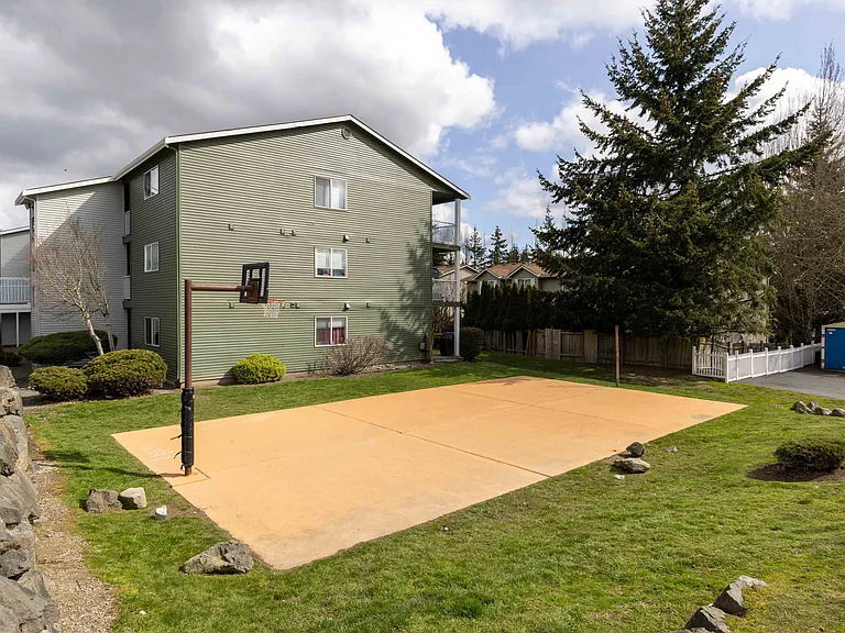Evergreen Grove — Photo 16