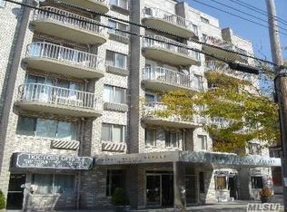 7601 113th St APT 2C, Forest Hills, NY 11375