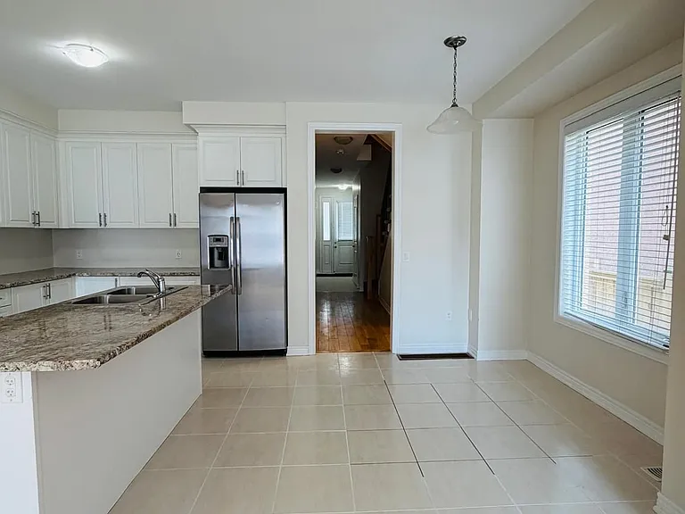 16 Talence Dr — Photo 6