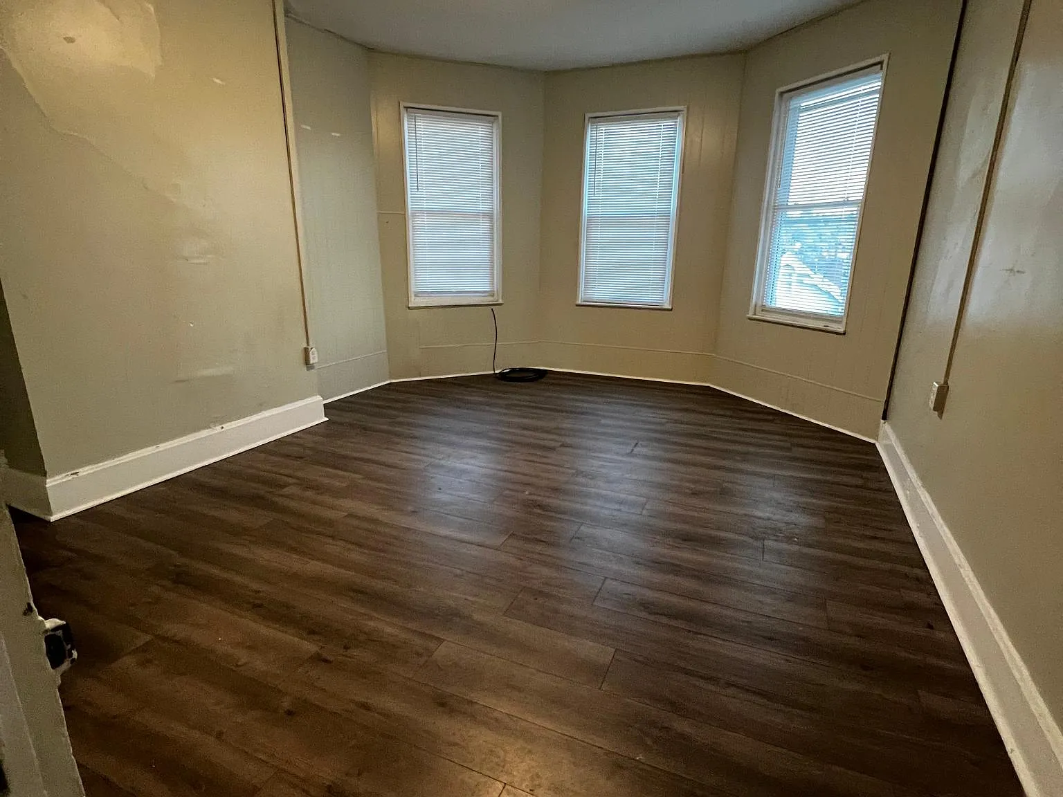 224 E Harrison St — Photo 2