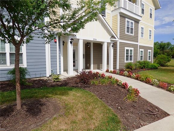 3rd image of 1016 Thoroughgood Way APT 205